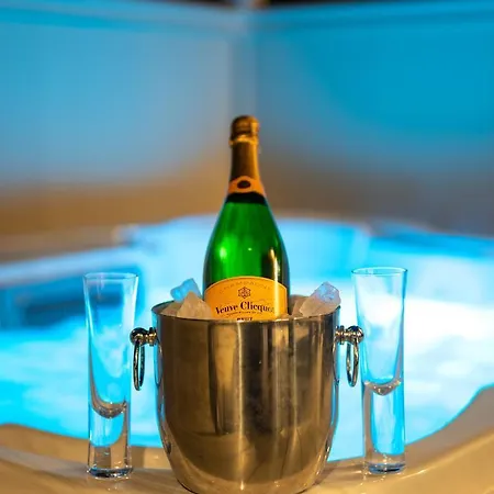 Host & - Tarn 요크