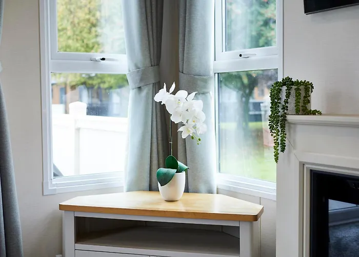 Host & - Tarn * York